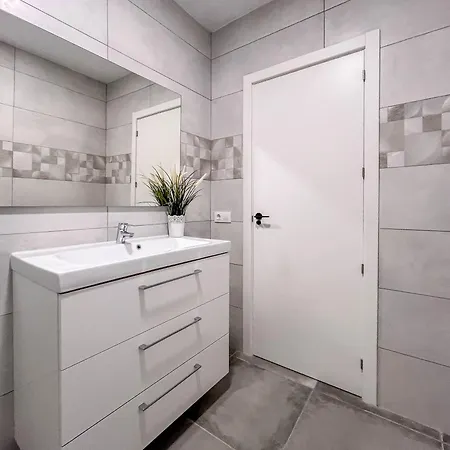 Deluxe Toni Flat - Parking & 5min Canteras Apartment